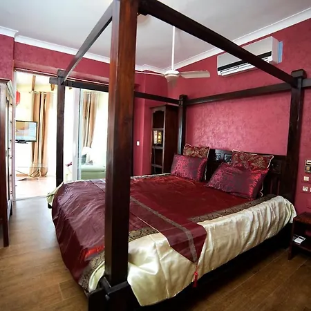 Apartament Upstairs Belucra